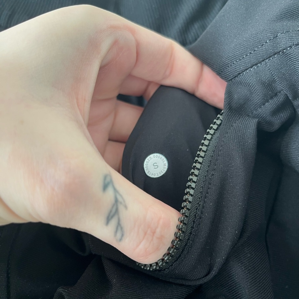 lululemon athletica Black Men's Jogger Pants - Picture 6 of 6